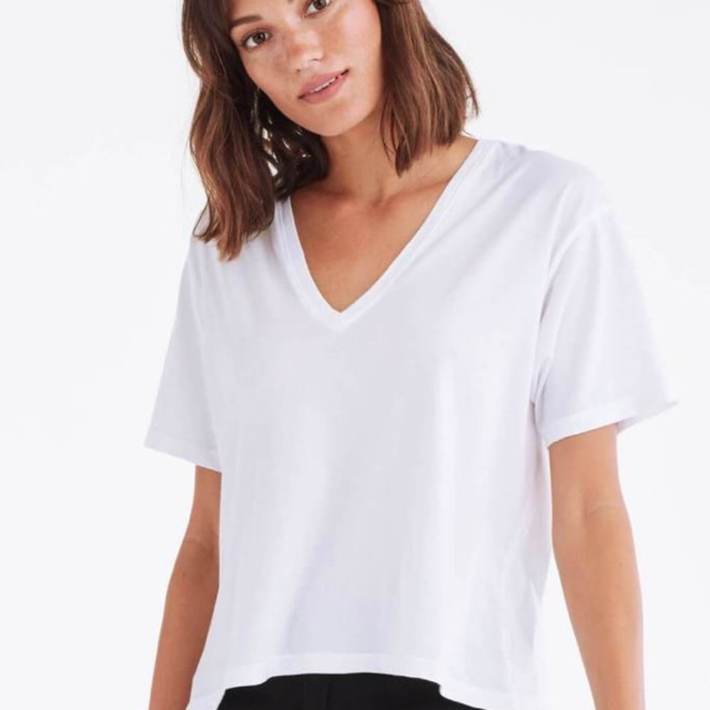 Vetta Capsule The V-neck Convertible Tee